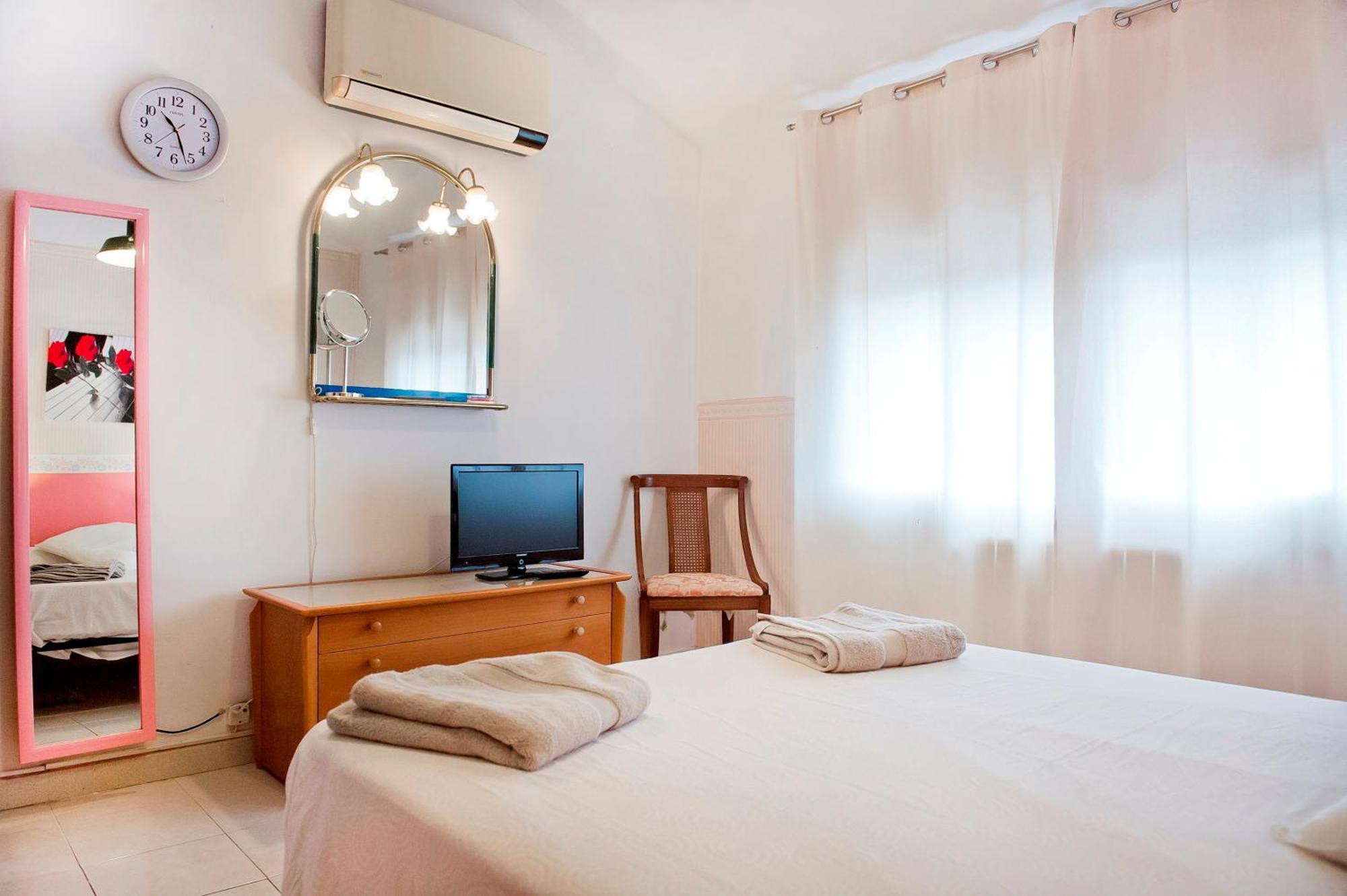 Verdaguer Home Кастельдефельс Экстерьер фото